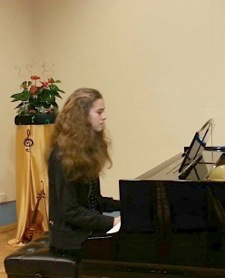   Jessica Fitzgerald, Kategorie Klavier solo, Mit gutem Erfolg teilgenommen, 2. Preis, 19 Punkte, Regionalwettbewerb Brandenburg 