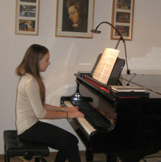 2012 Wettbewerb Berühmte Klaviermusik Bild 14.jpg